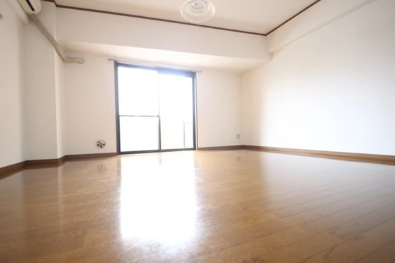 ロイヤルメゾンコウシン