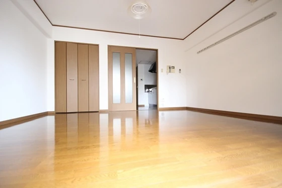 ロイヤルメゾンコウシン