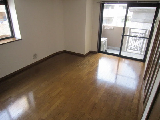 ロイヤルメゾンコウシン