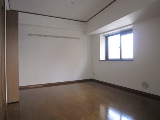 ロイヤルメゾンコウシン