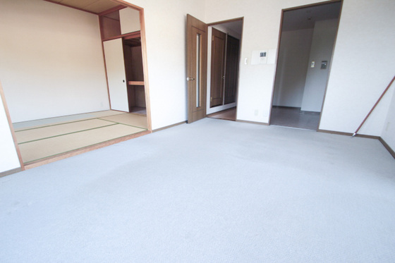 ライオンズヒルズ田方