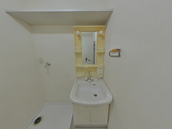 ファミーユ阿品 A棟