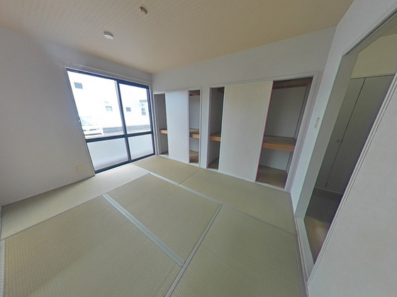 ファミーユ阿品 A棟