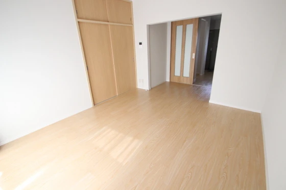 ウエストシャトー