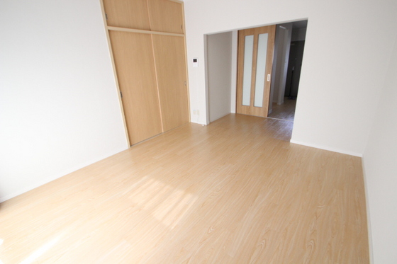 ウエストシャトー