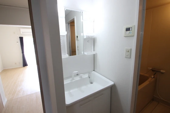 ウエストシャトー