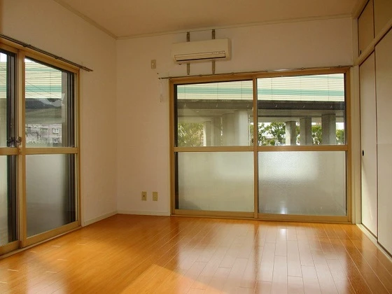 ウエストシャトー