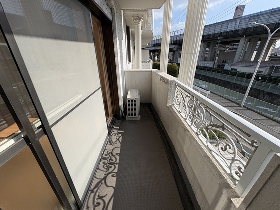 ウエストシャトー