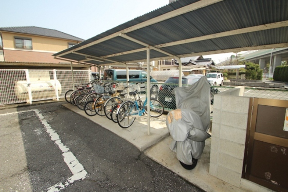 ウエストシャトー