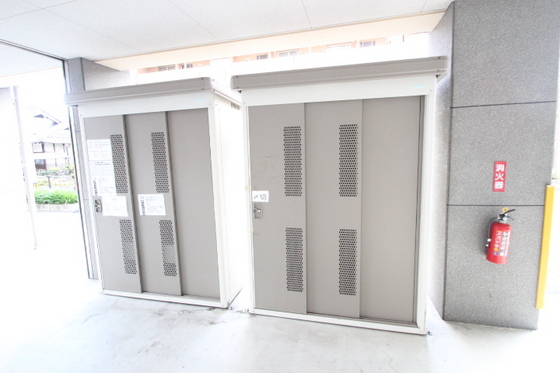 サンシャインKAWAOKA