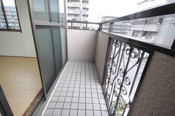 フォーブル川村