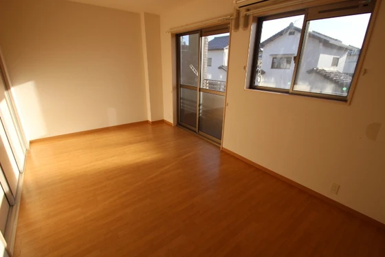 フォブール寺川