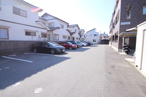 フォブール寺川