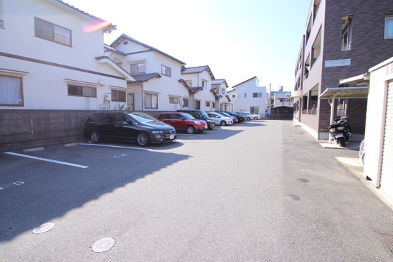 フォブール寺川