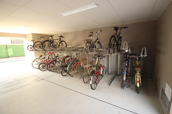 カーサ・フィオーレ中広通り