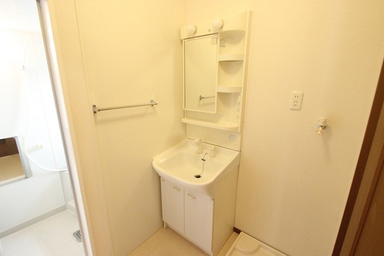 ウィルコート上東雲 B棟