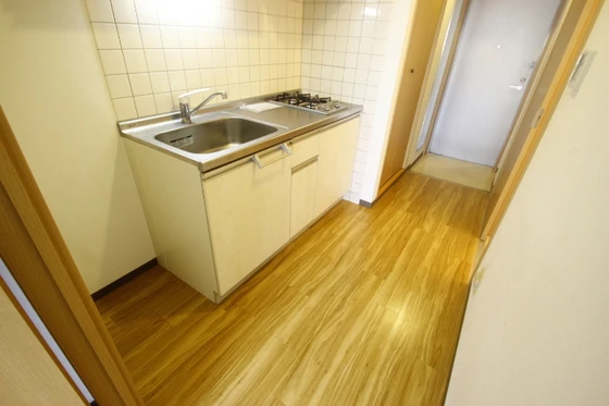 プラージュ村本