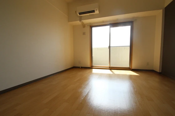 プラージュ村本