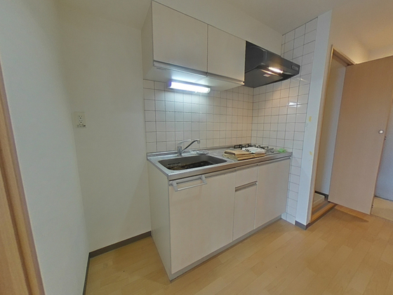 プラージュ村本