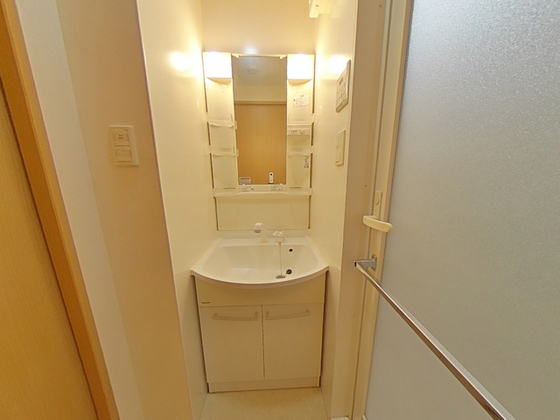 プラージュ村本