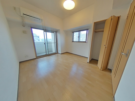 プラージュ村本