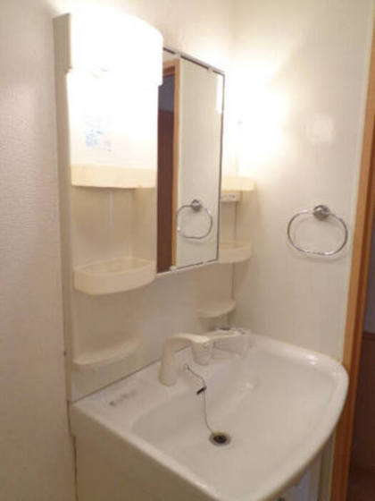 グランモア鶴江