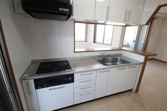 ラフィーヌ牛田本町