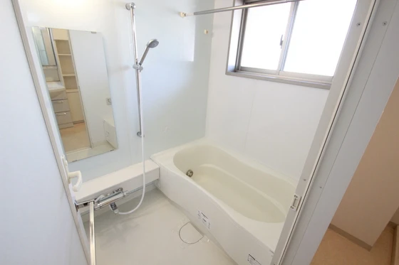 ラフィーヌ牛田本町