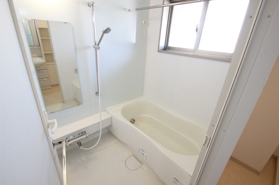 ラフィーヌ牛田本町