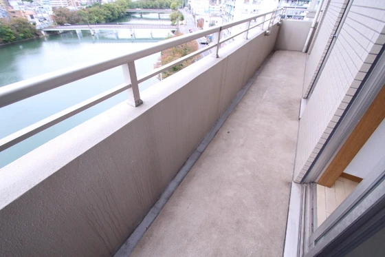 ラフィーヌ牛田本町