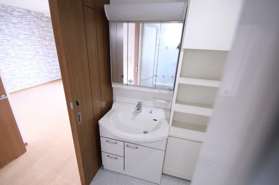 ラフィーヌ牛田本町