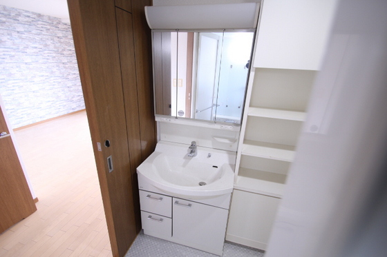 ラフィーヌ牛田本町