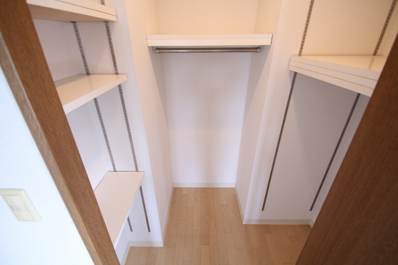 ラフィーヌ牛田本町