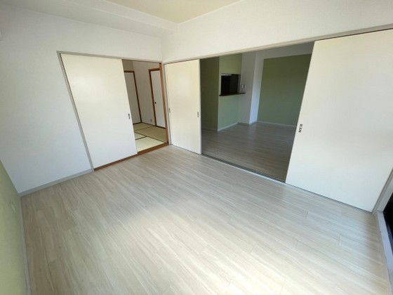 アピアイレブン