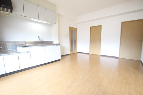 パークヒルズ6番館