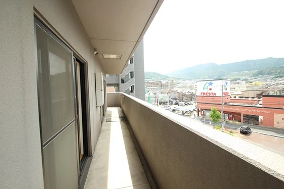 パークヒルズ6番館