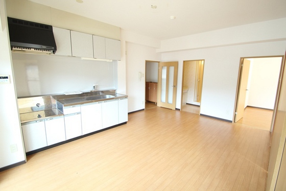 パークヒルズ6番館