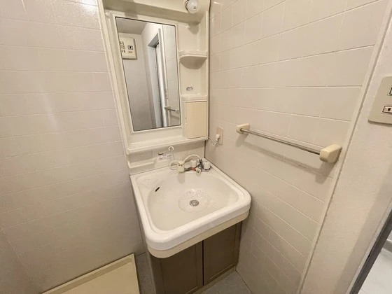 ハイライズ弘億