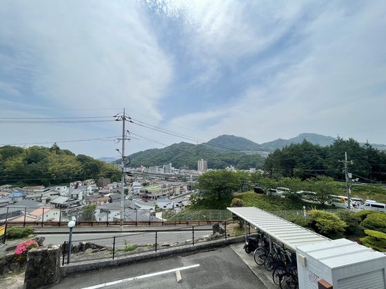 ハイライズ弘億