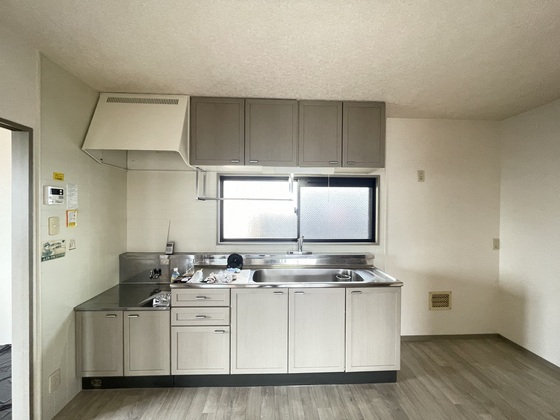 ハイライズ弘億