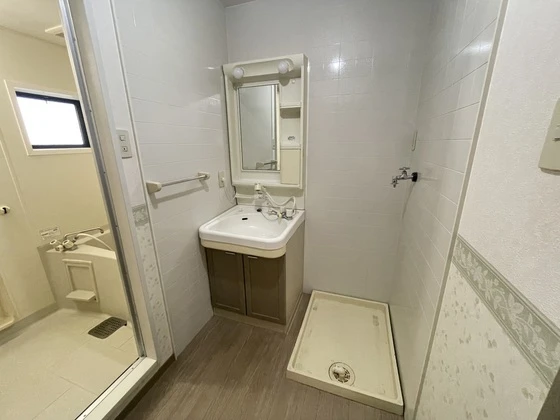 ハイライズ弘億