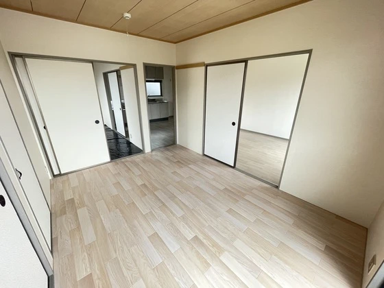 ハイライズ弘億