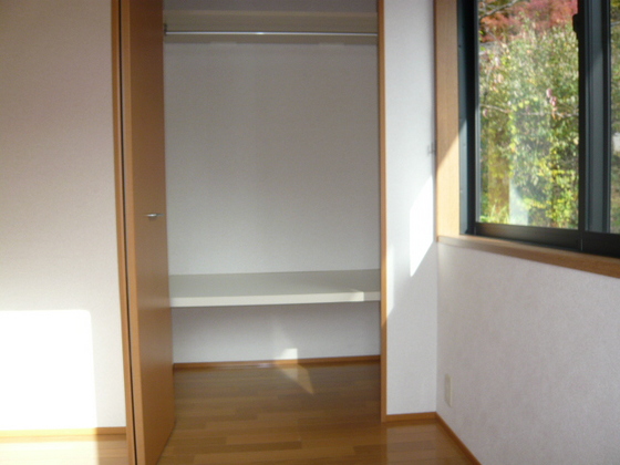 レトアエソール B