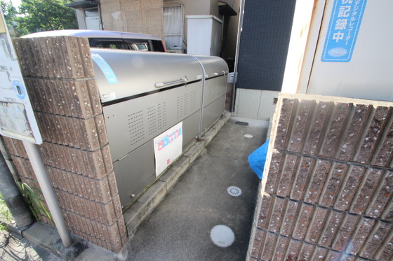 メープルコートNAKAO A棟