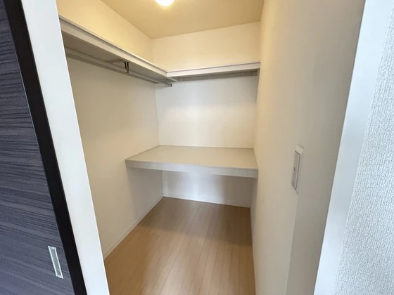 メゾン大町ヒルズC棟