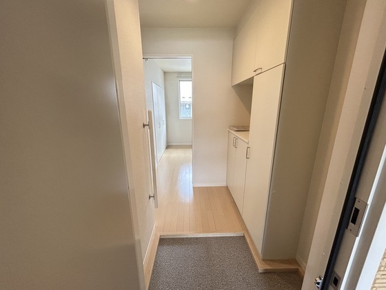 メゾン大町ヒルズC棟