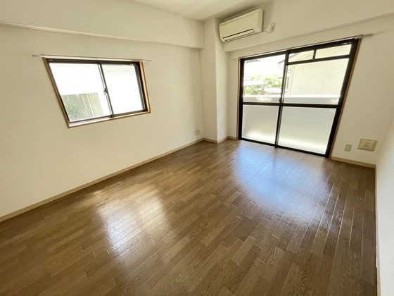 エクセラン・ステゥディオ