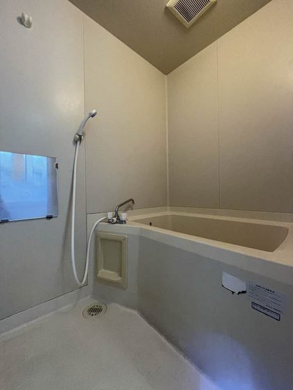 クレストハイム宮﨑