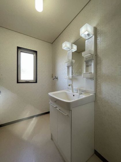 クレストハイム宮﨑