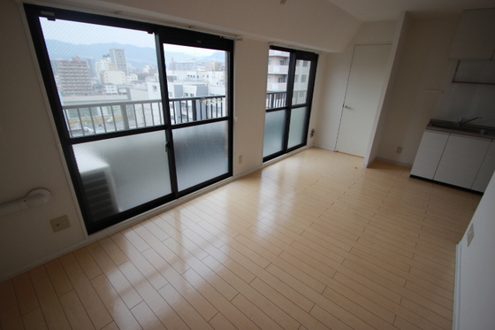 ノーブル平和大通り